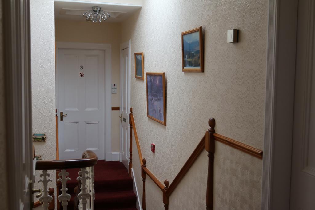 Hawthorn Lodge Guest House インヴァネス エクステリア 写真