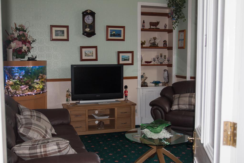 Hawthorn Lodge Guest House インヴァネス エクステリア 写真